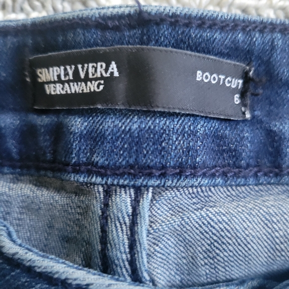 SIMPLY VERA WANG BOOTCUT JEAN SIZE 6 - Picture 2 of 13
